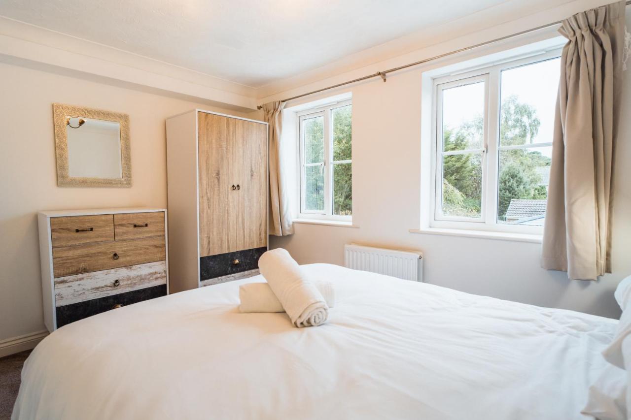 Willa Beautiful Town House With Private Garden And Patio Canford Magna Zewnętrze zdjęcie